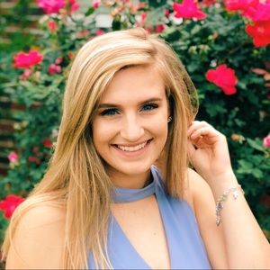 Meet your Posher, Carly